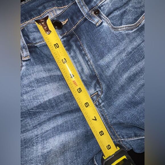 [BLANKNYC] Ruffle Flare Bottom Blue Denim Jeans Size 28 EUC - Picture 9 of 10